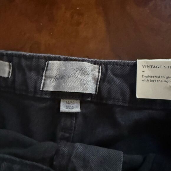 UNIVERSAL THREAD Women's Black Vintage Stretch Cut-Off Midi Jean Shorts NWT 14 - Picture 5 of 7